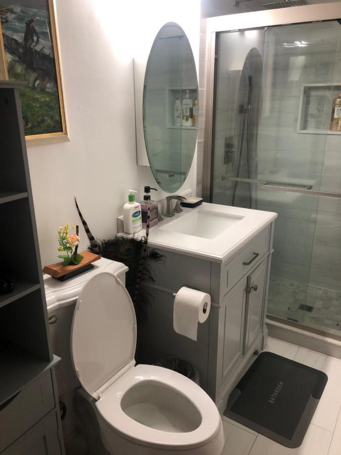 Private Room With Private Full Bathroom Chicago Kültér fotó